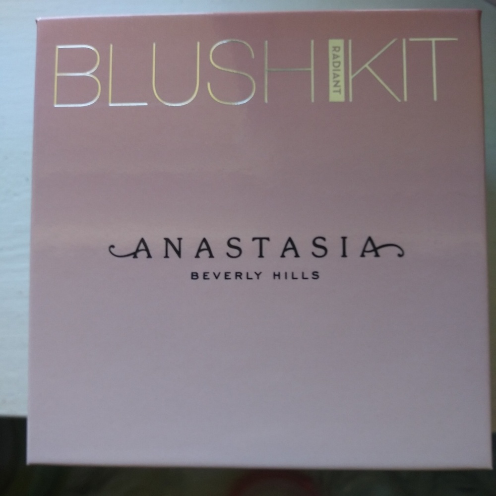 (Sold) ANASTASIA BV BLUSH KIT